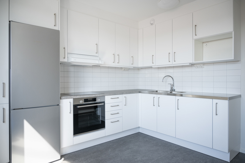 Kök efter renovering på Röntgenvägen 5 i Flemingsberg.