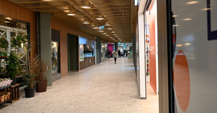 Nyrenoverat köpstråk i Flemingsberg centrum