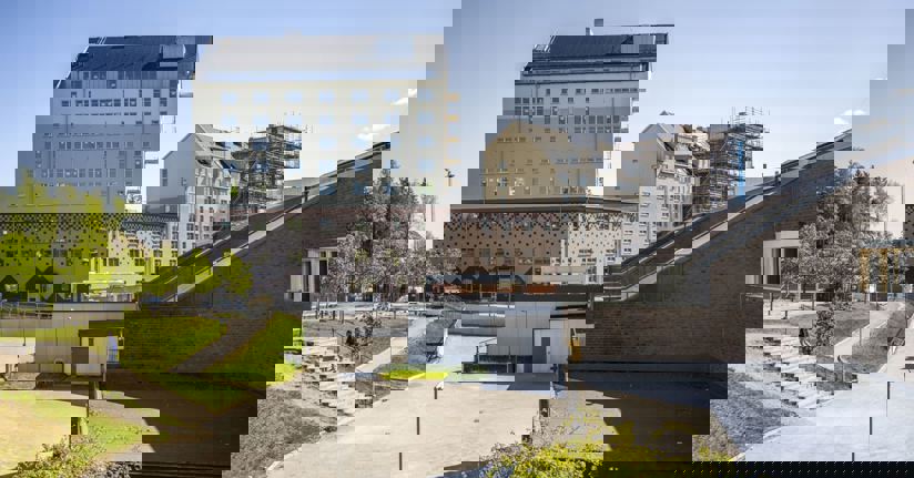 Fasaden på husen på Medicinvägen