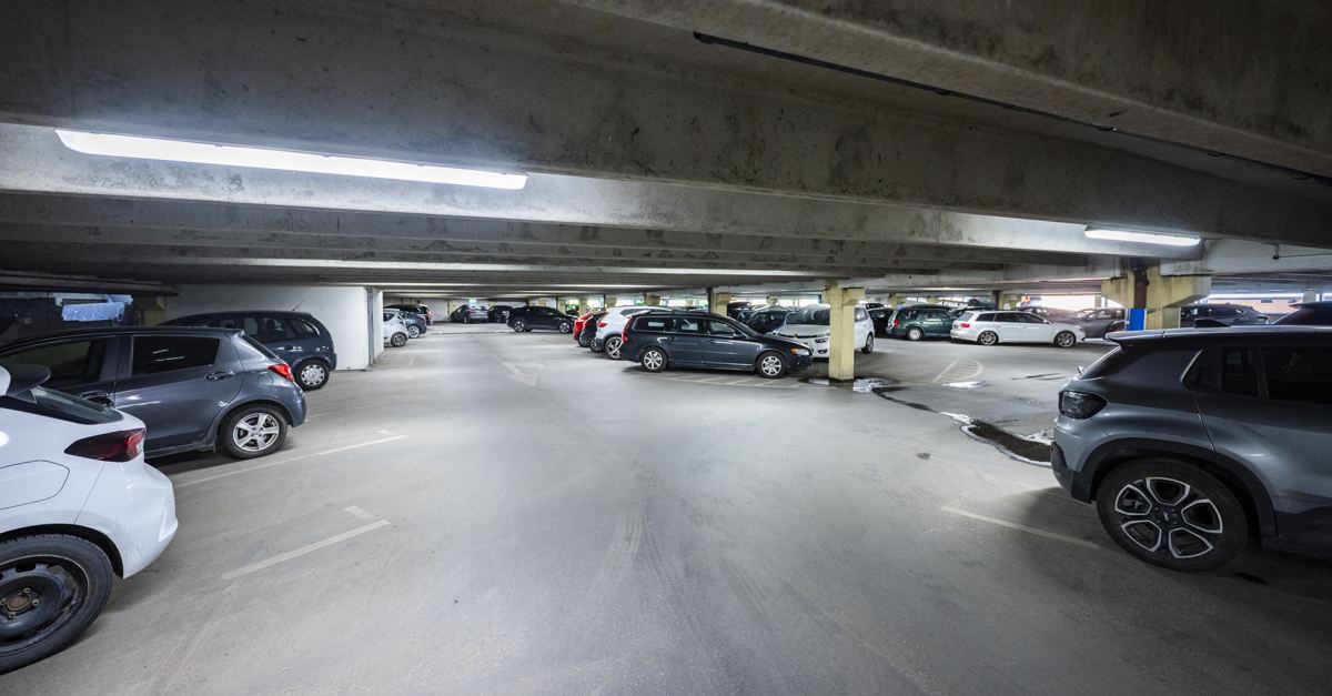 250515 Huge PRINT 2685